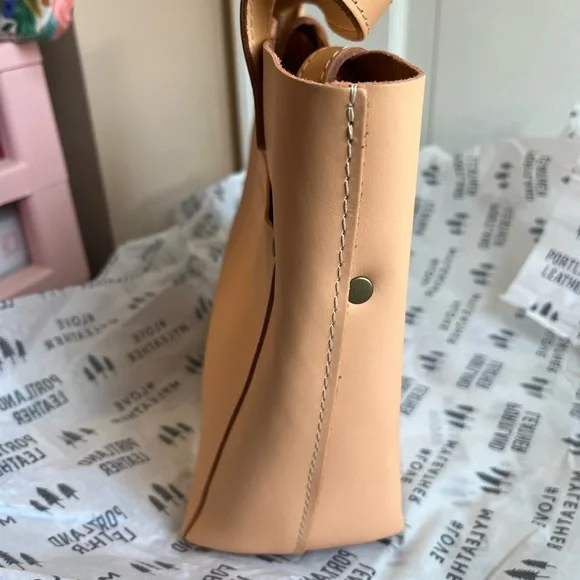 Portland leather mini crossbody tote in peach - Picture 4 of 7